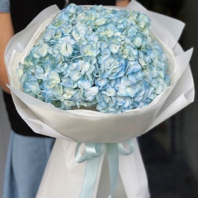 Букет из 5 голубых гортензий в Раменском
