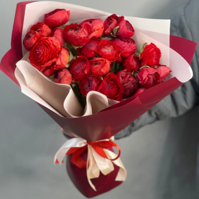 Букет из 21 красного ранункулюса в Раменском