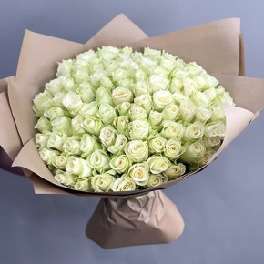 Букет 101 белая роза кения (40 см) в Раменском