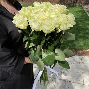 Букет из 21 белой розы (70 см) в Раменском