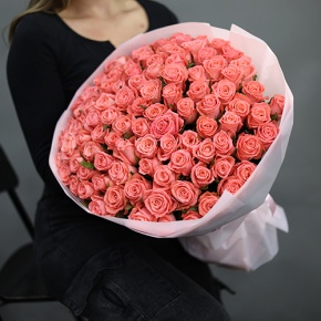 Букет 101 коралловая роза (70 см) в Раменском