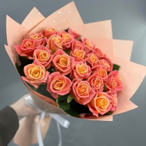 Букет из 25 роз Мисс Пигги (50 см) в Раменском