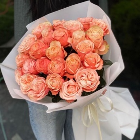 Букет из 23 пионовидных роз Эквадор сорта Кахала (60см) в Раменском