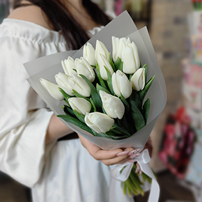 Букет из 15 белых тюльпанов в Раменском