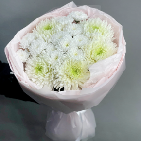 Букет из микса белых хризантем Магнум  в Раменском